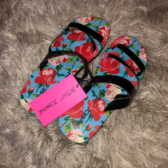Betsey Johnson Shoes - NWT Betsey Johnson wedge sandal